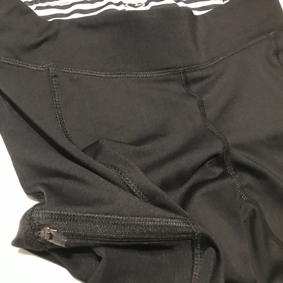 TWO Champion Black Leggings Size XS - Picture 4 of 6